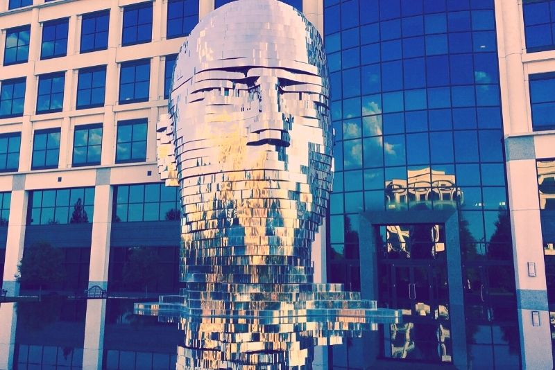 Metalmorphosis, Charlotte