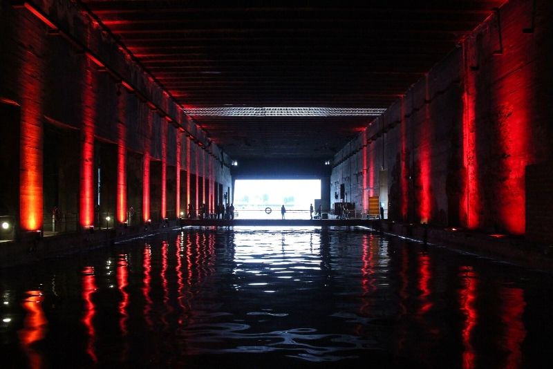 Becken der Lichter, Bordeaux