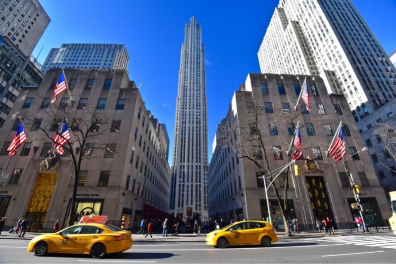 New York, USA. 14th Sep, 2019. Yellow taxis drive past the NBA Store on  Fifth Avenue in Manhattan. The shop carries merchandise of the team of the  National Basketball Association (NBA) and