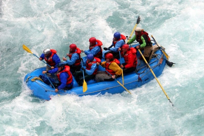rafting in Banff