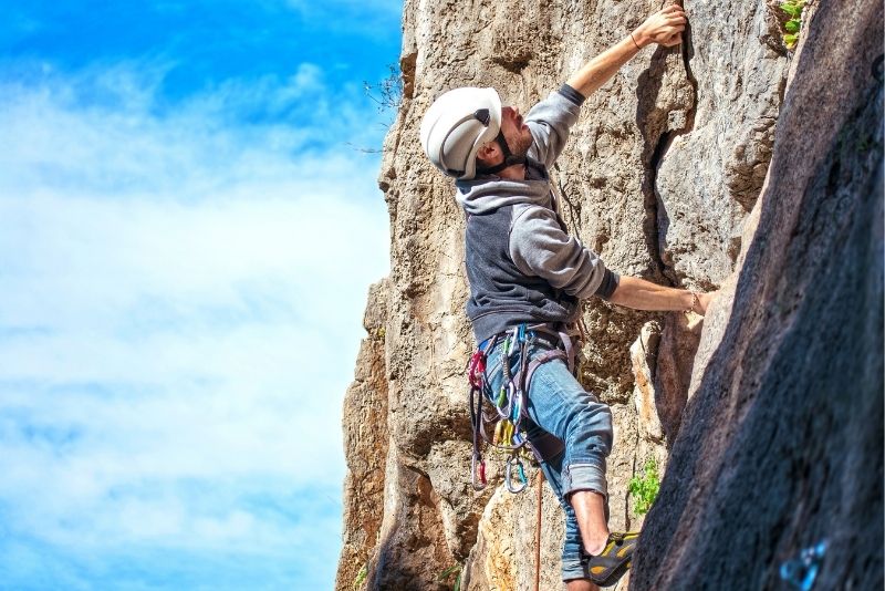 rock climbing in Banff