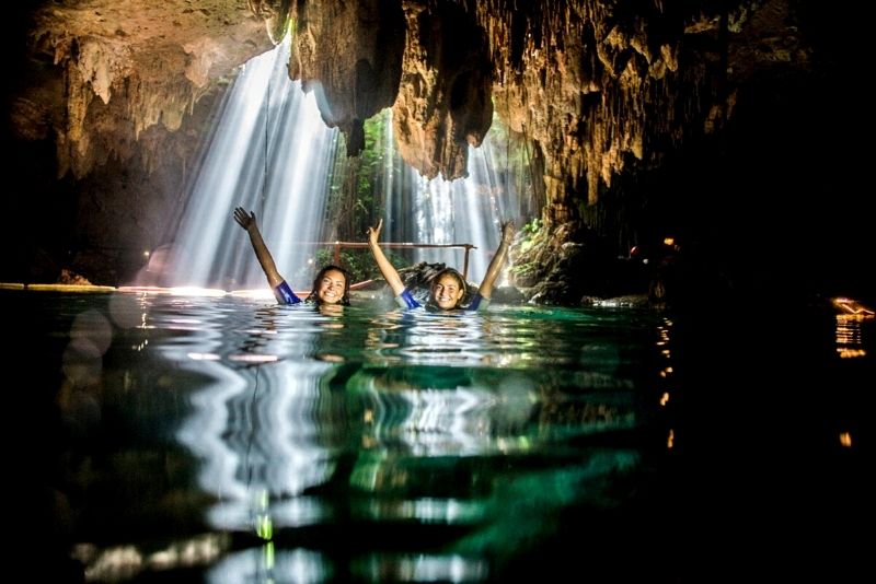 Enchufes en la Riviera Maya - Con la mochila y las cholas