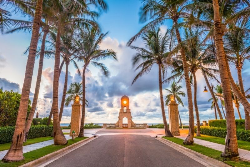 Worth Avenue in Palm Beach - Tours and Activities