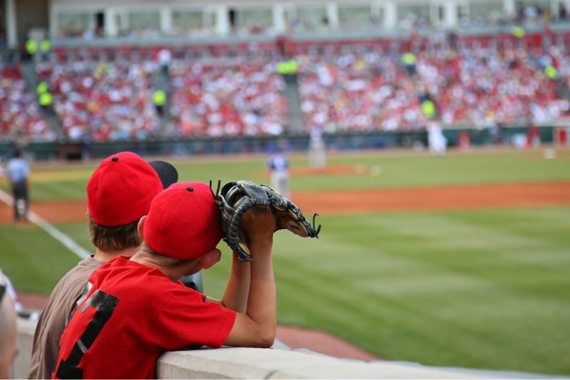 How to get to Great American Ball Park in Cincinnati by Bus or Light Rail?