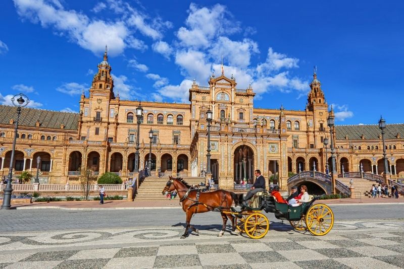 horse-drawn carriage tour in Seville