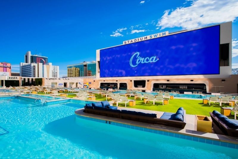 Strip down at the 6 sexiest pools in Las Vegas