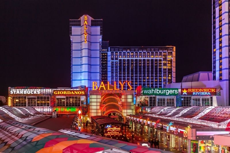 Seeks Ghosts: Haunted Las Vegas: Bally's