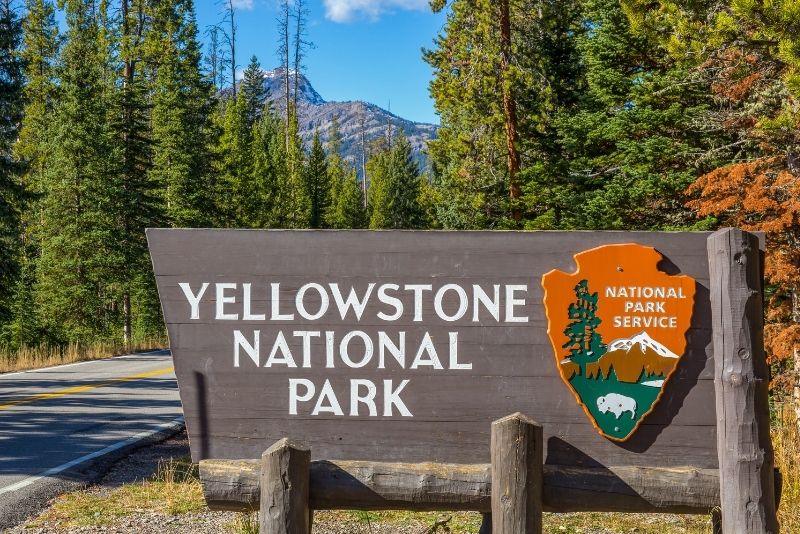 41 Fun Things to Do in Yellowstone National Park - TourScanner