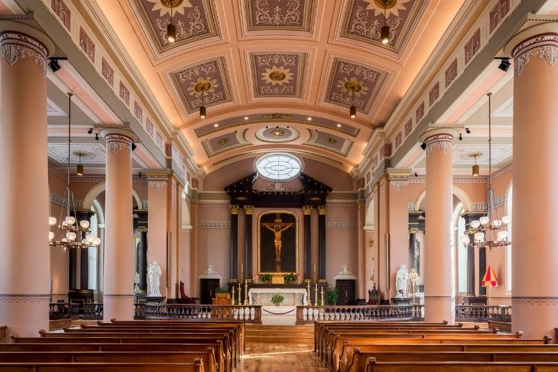 Old Cathedral (Basilica of St. Louis, King of France) - Explore St