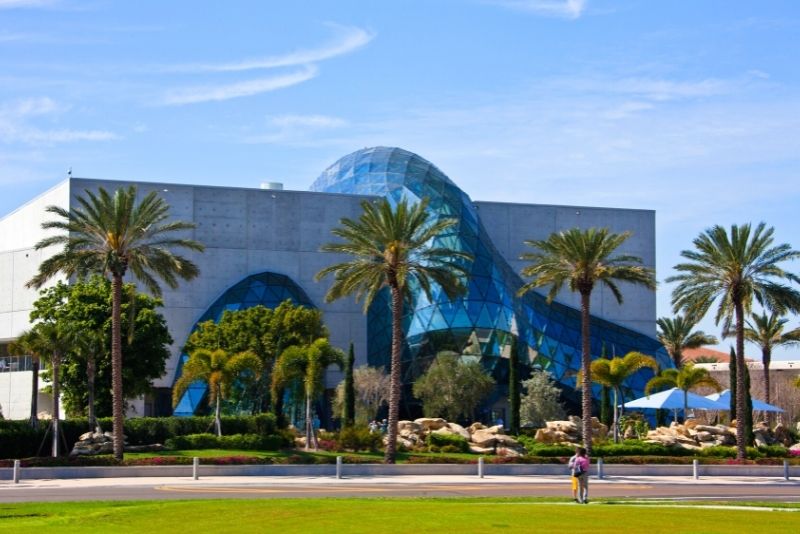 https://tourscanner.com/blog/wp-content/uploads/2022/01/Salvador-Dali-Museum-St-Petersburg-Florida.jpg