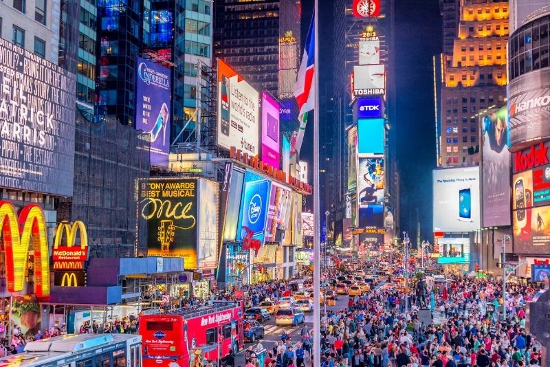 25 Things To Do in New York at Night (Fun, Crazy & Free NYC Activities)