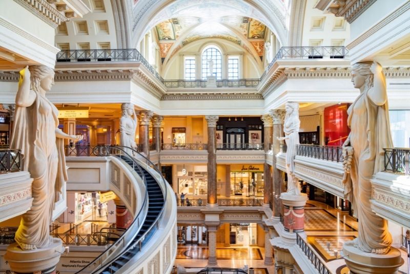 The Forum Shops at Caesars Palace: Shop and dine like a god 