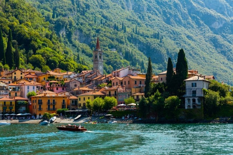 lake como romantic boat tour