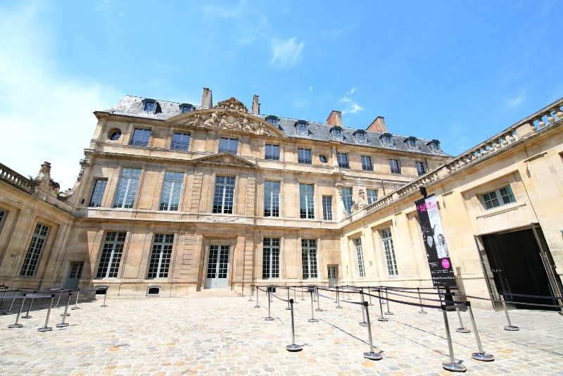 25 EXCITING Museums in Paris (To Help You Lose Track of Time!)