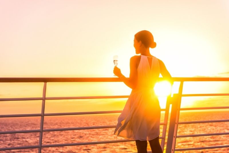 sunset boat tour in Cinque Terre