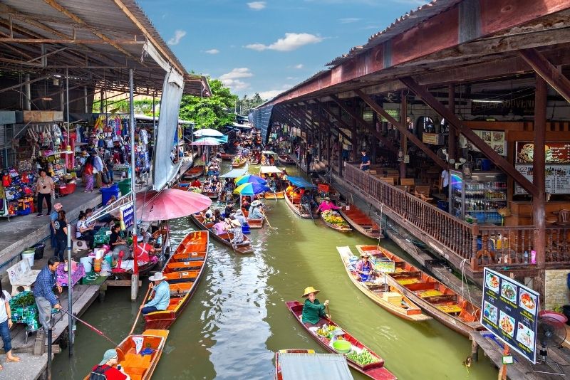 Floating market of Damnoen Saduak, Bangkok