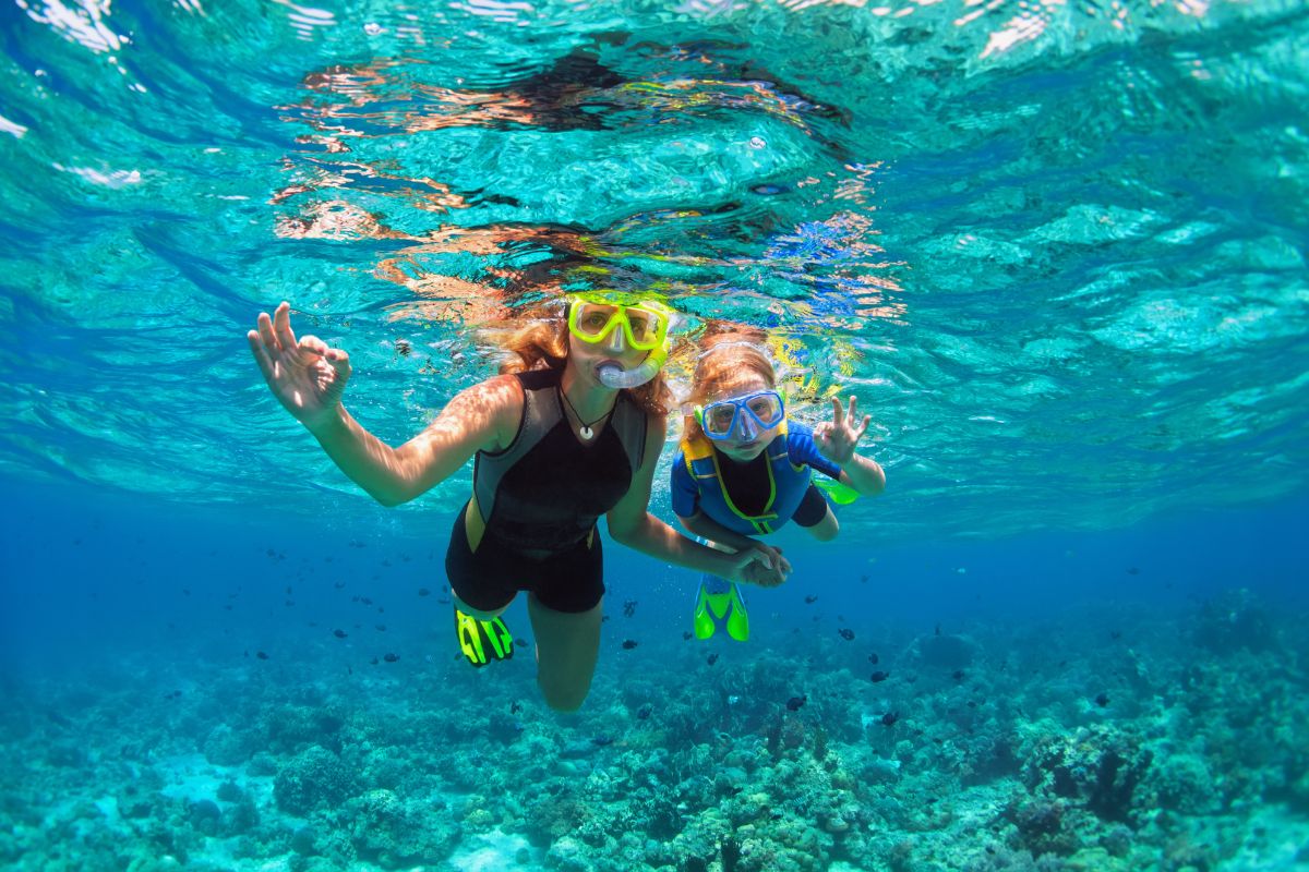 Plage de Portigliolo snorkeling boat trips