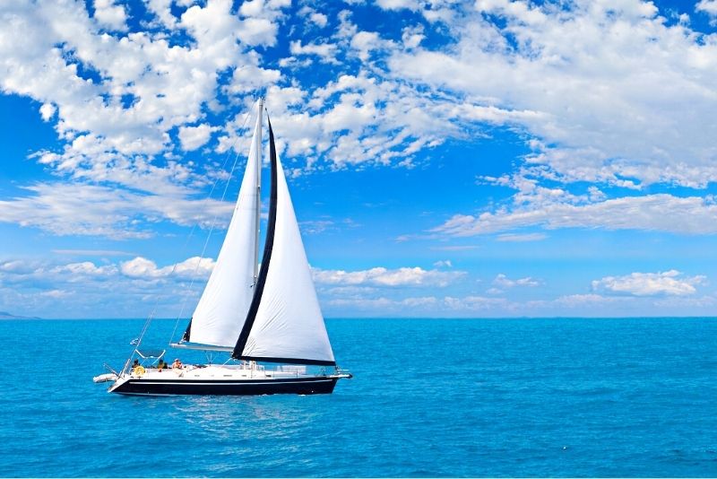 Small Cyclades boat tour from Naxos