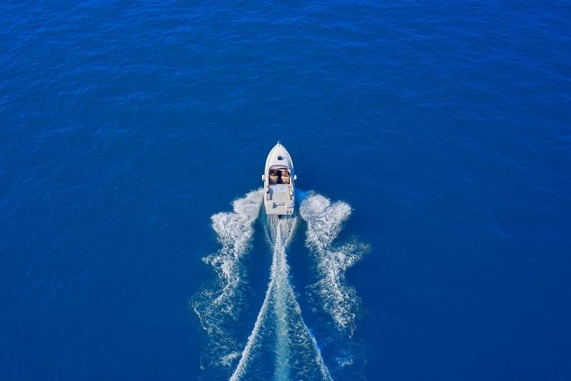 boat tours in Cyclops Islands