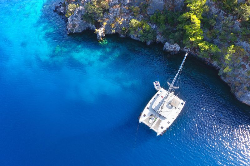 catamaran boat tour in Nusa Penida