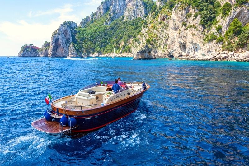 private boat tours in Capri