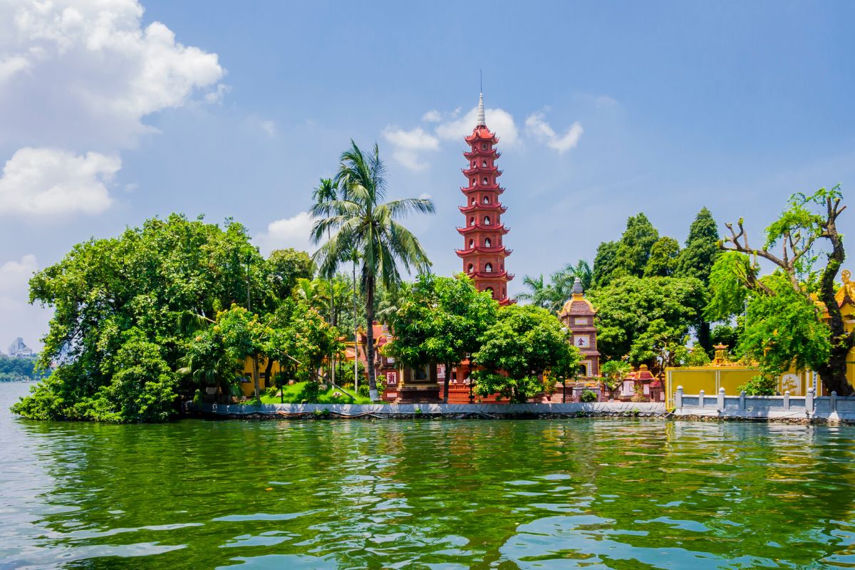 Tran Quoc Pagoda in Hanoi