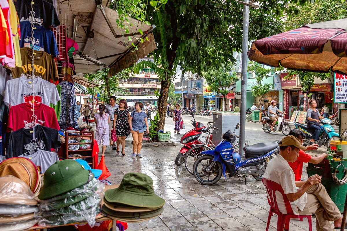 shopping streets in Hanoi