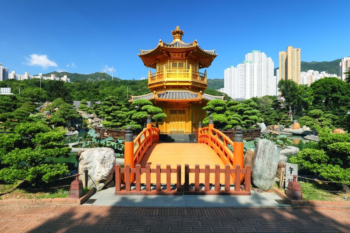 10 things every visitor must experience in Hong Kong