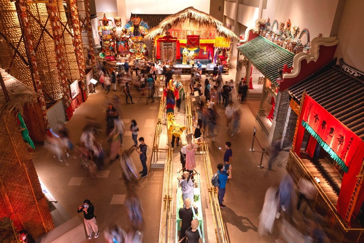 MUSEA, a shopping mall in Hong Kong : r/pics