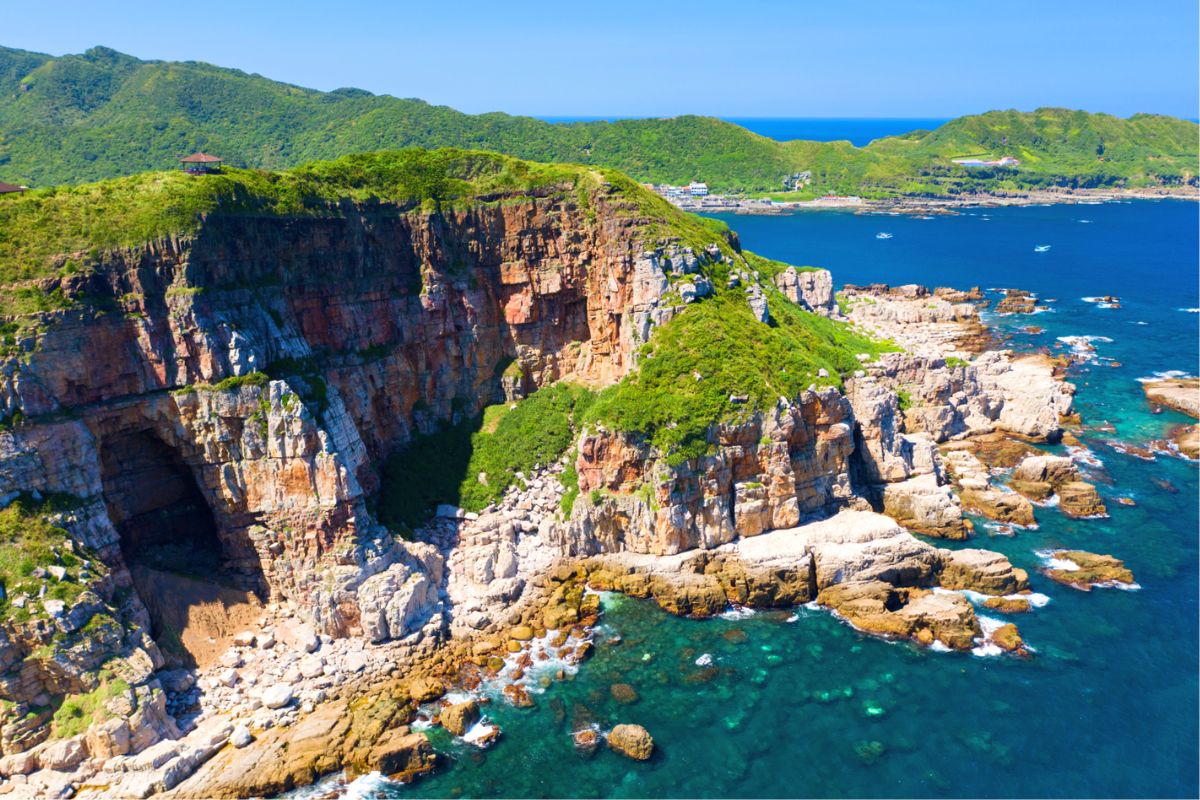 The Best Rock Climbing Outside of Taipei, Taiwan, Dragon Bay