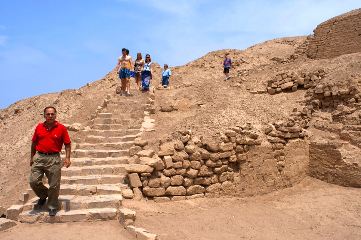 Pachacamac tours from Lima