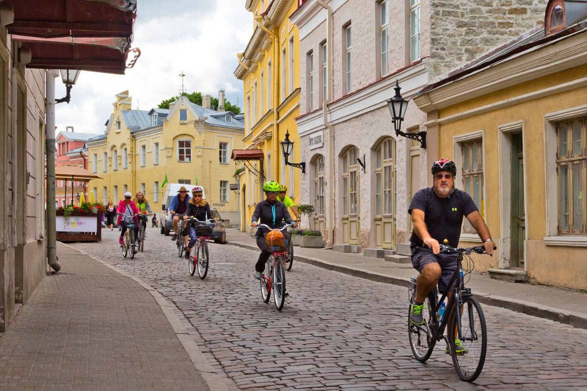 bike tours in Tallinn