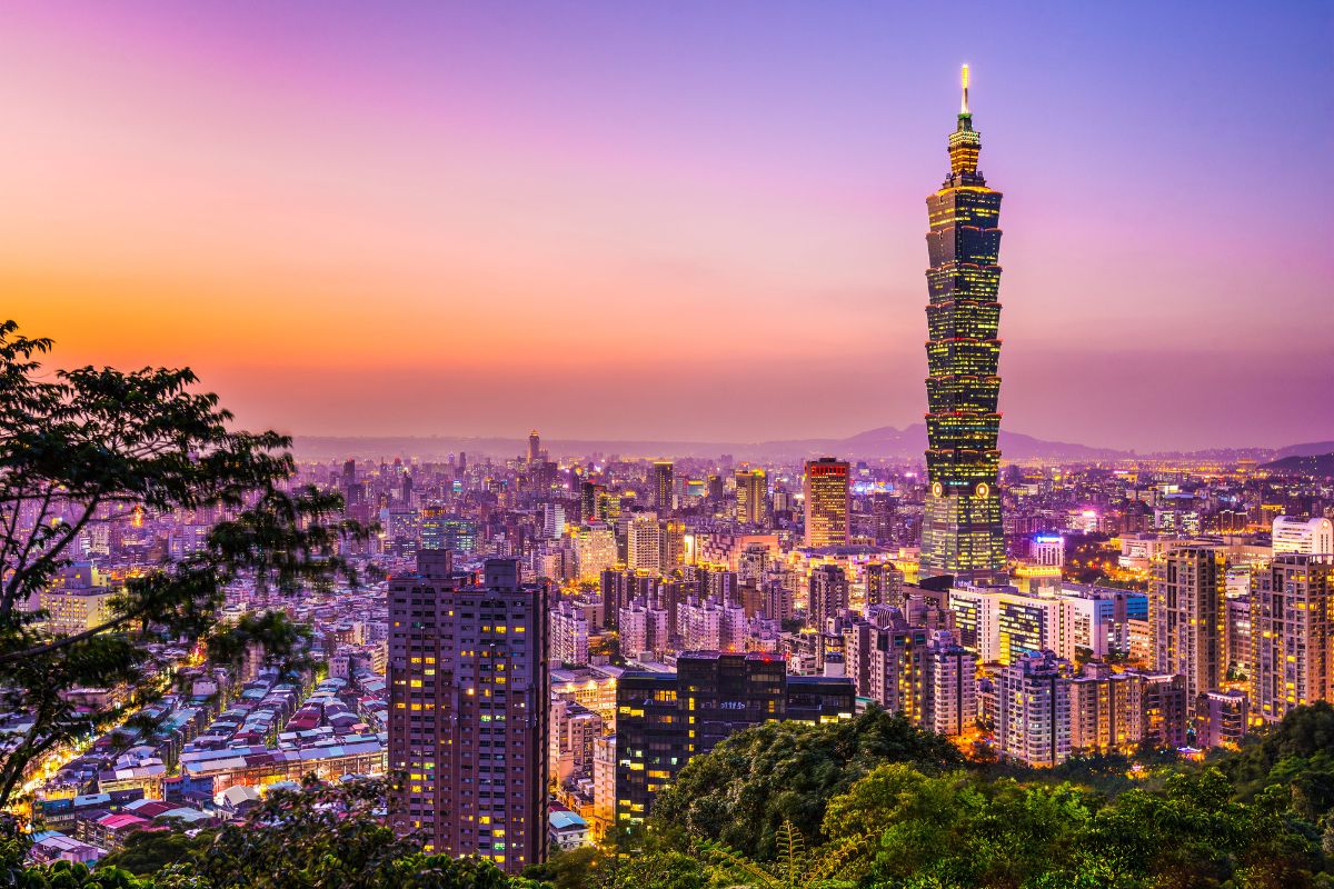 Taipei City Guide, English Version - Art of Living - Books and