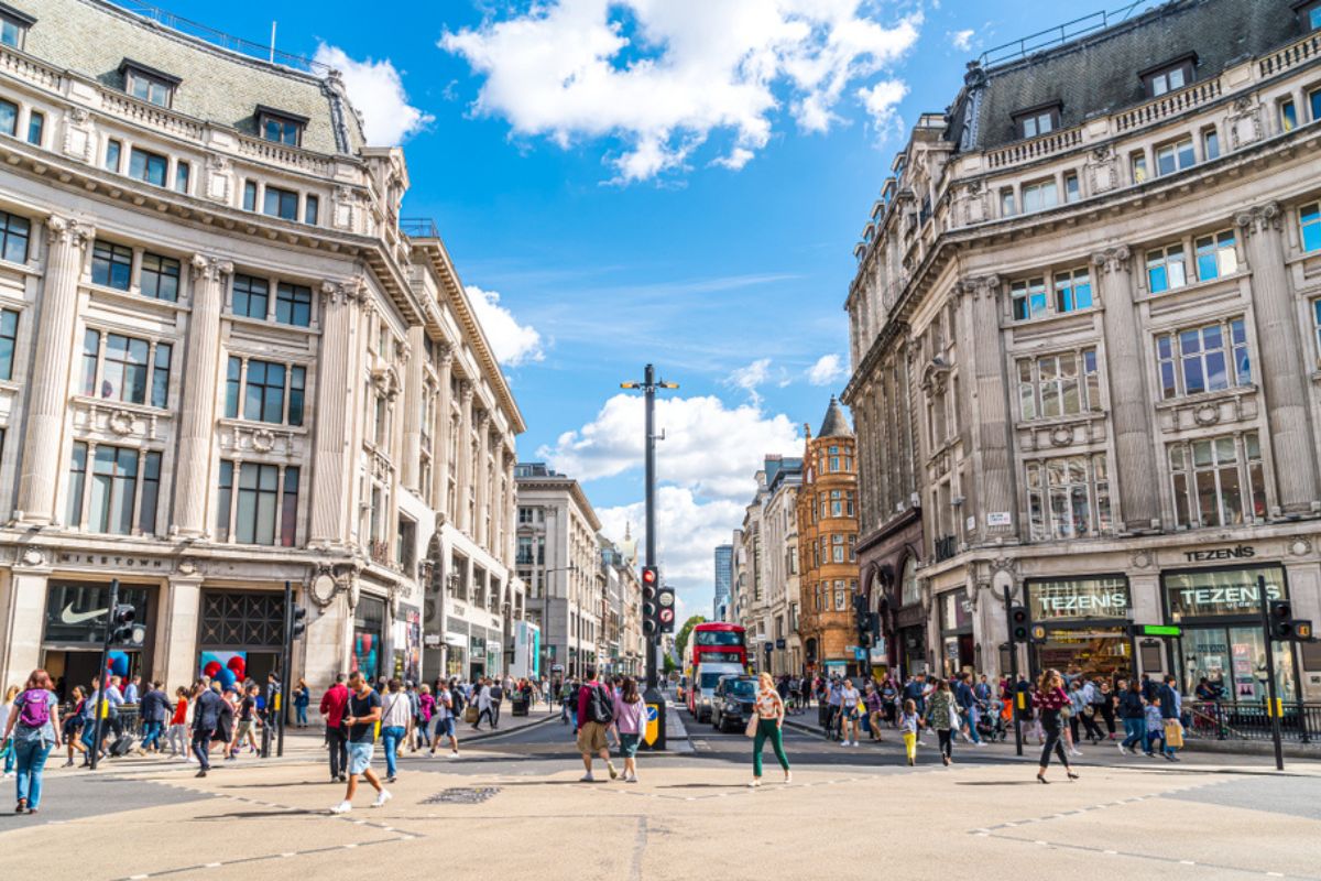 Oxford Street in London City Centre - Tours and Activities