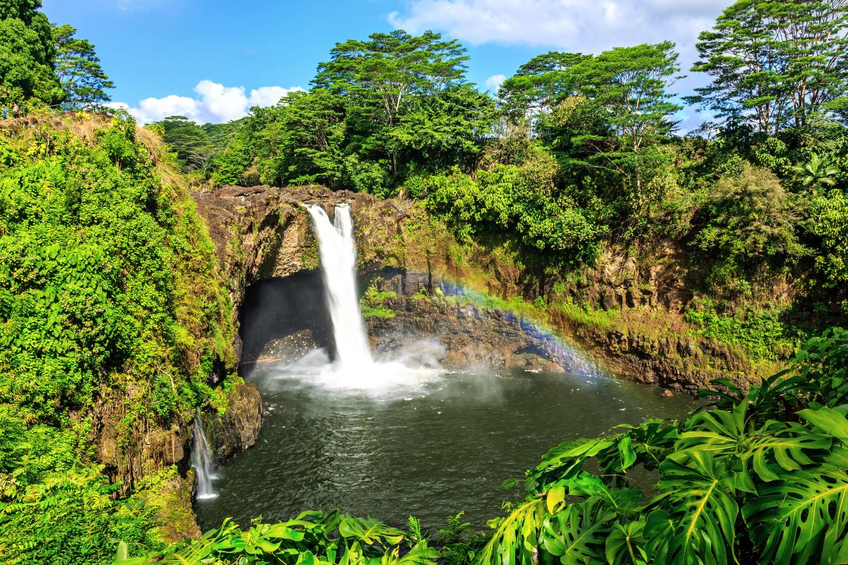 Rainbow Falls tours from Hilo