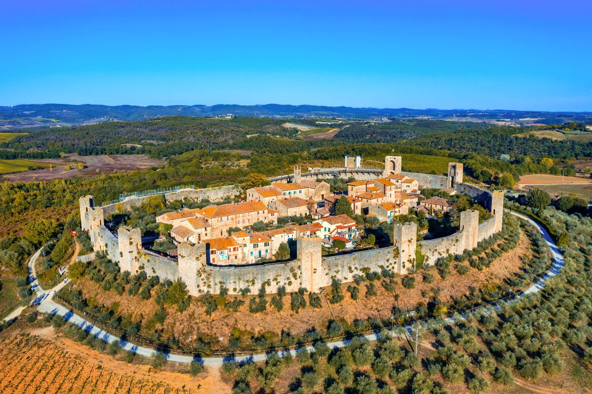 Monteriggioni tours from Siena