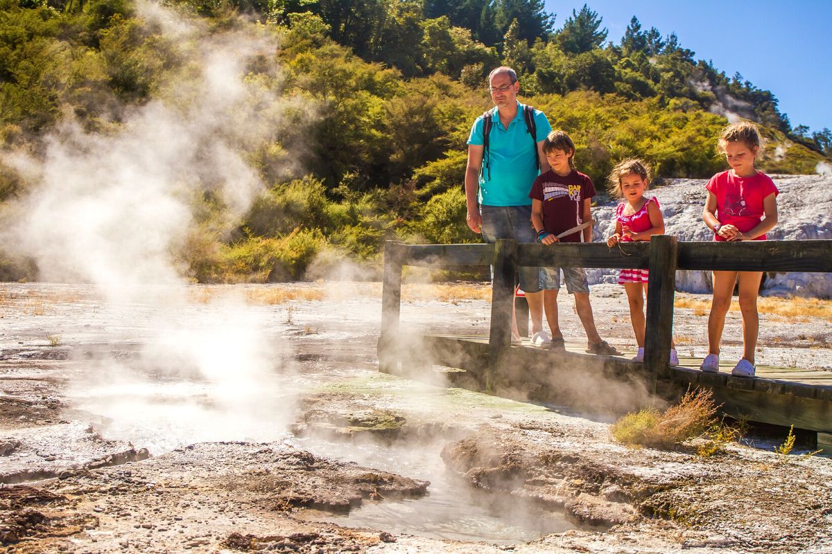 other geothermal hot pools in Rotorua