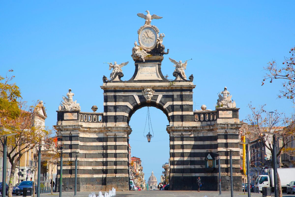 Porta Garibaldi, Catania