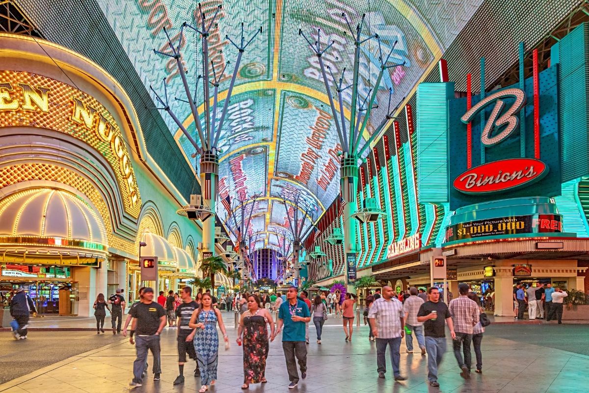 Explore Las Vegas Strip, Expert Local Insights