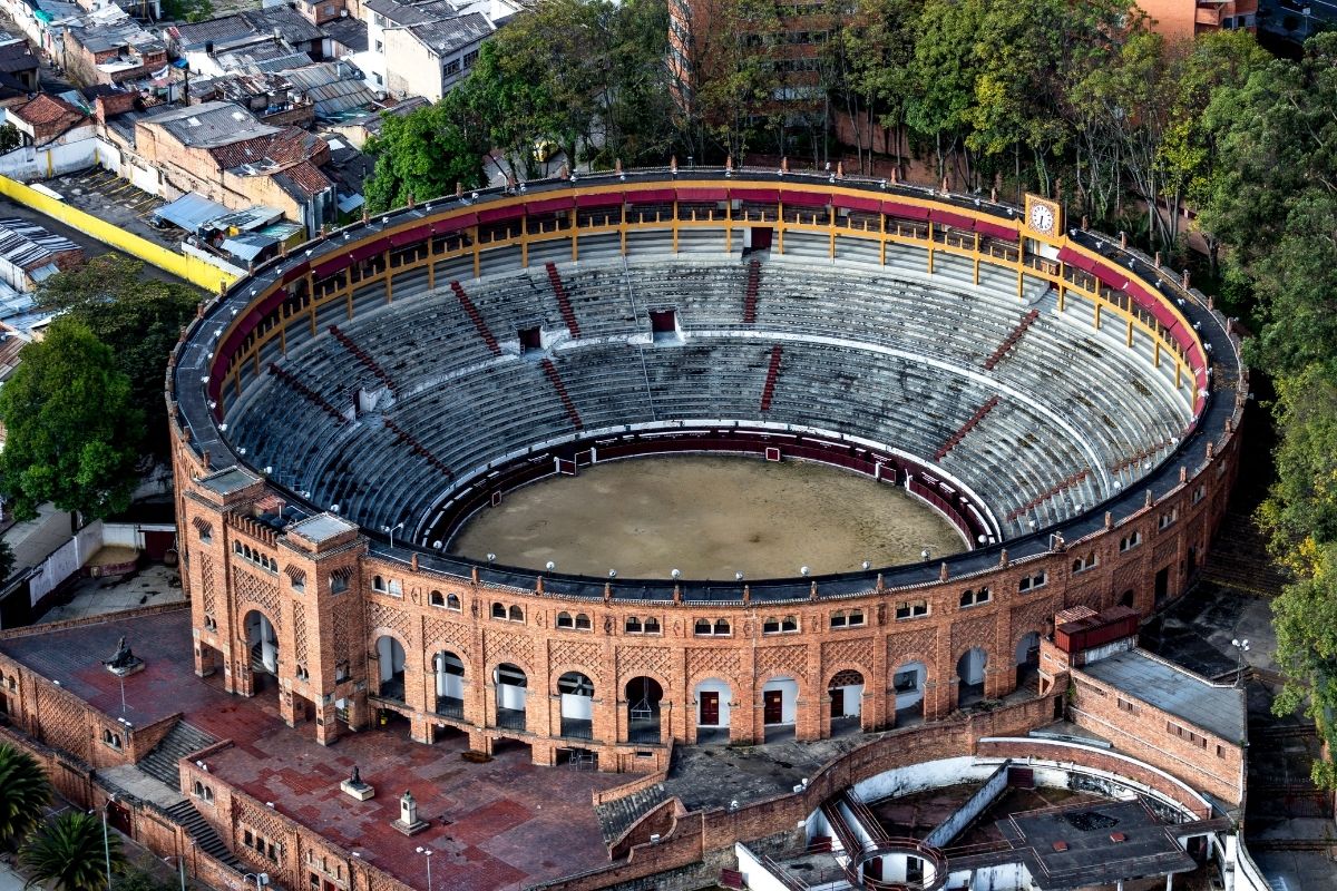 No more bullfighting: a Colombian arena becomes a biodiversity vehicle