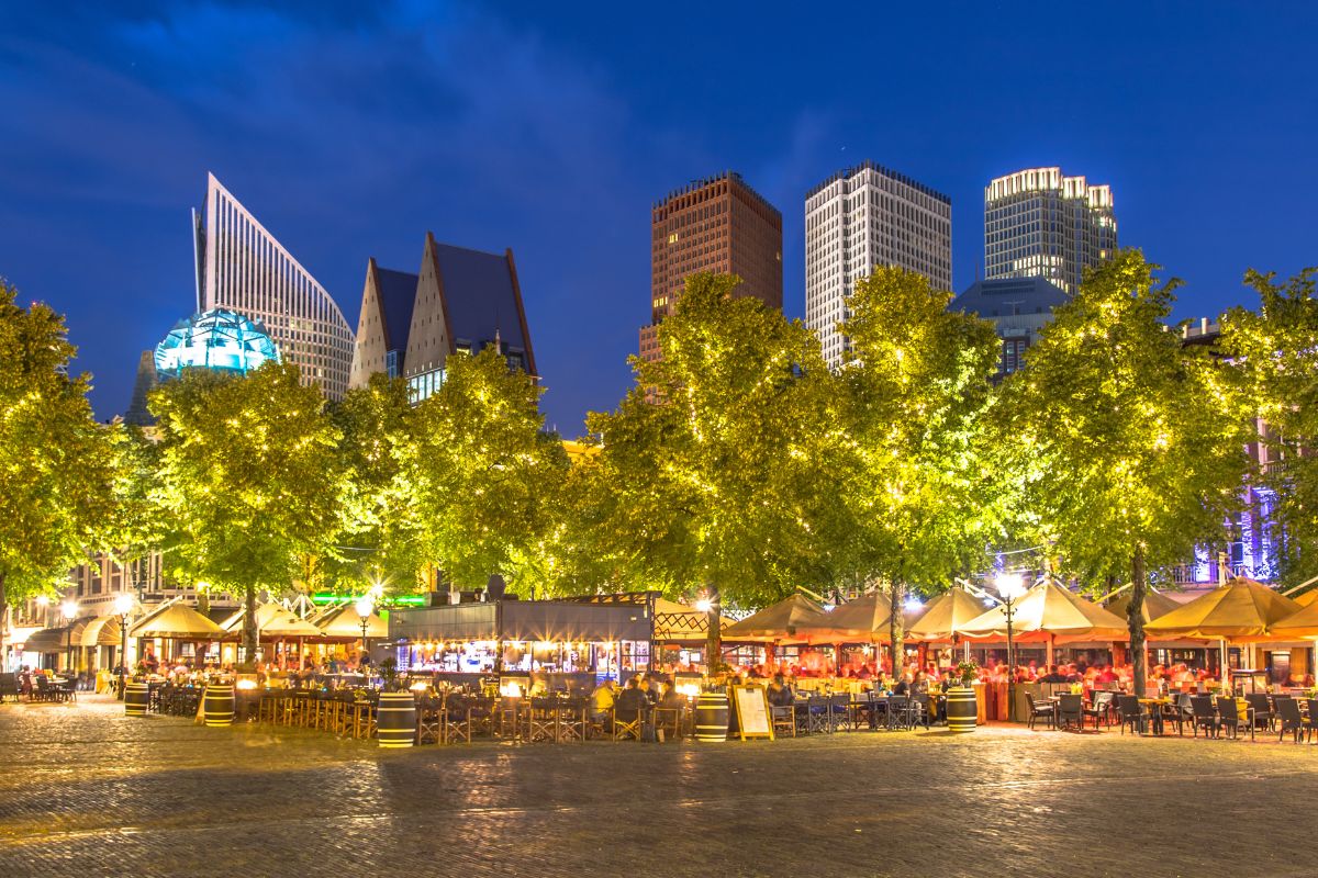 Plein square, The Hague