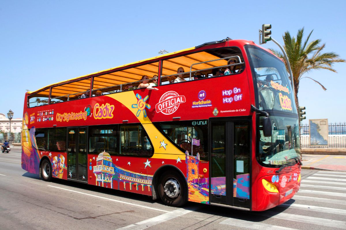 bus tours in Cadiz