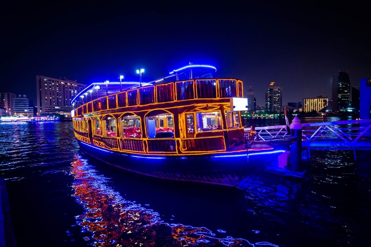 dhow cruise in Dubai