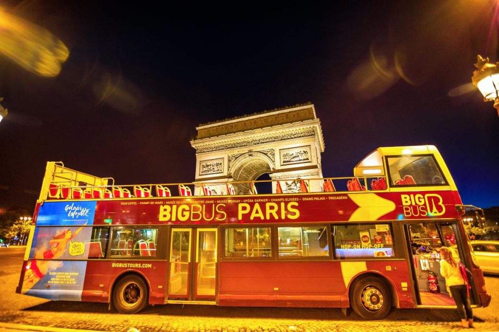 47 Fun Things to Do in Paris at Night - TourScanner