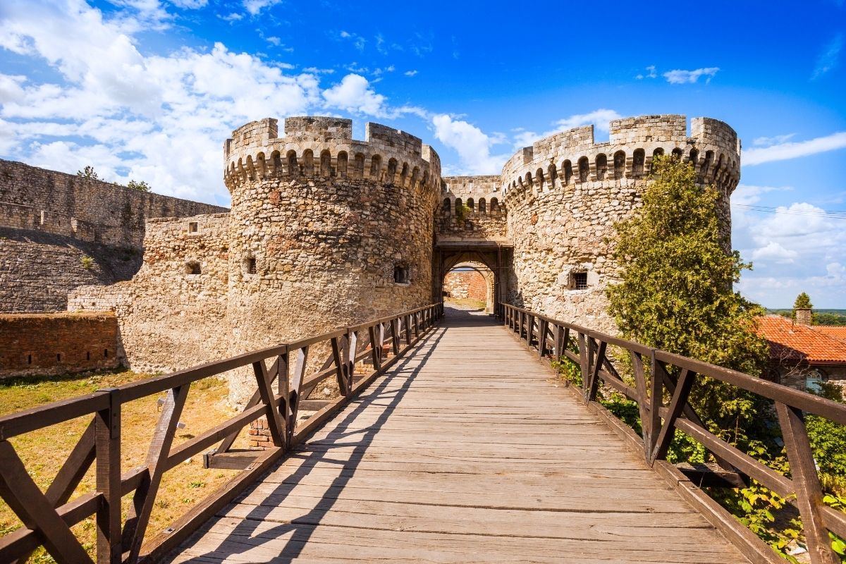 Belgrade fortress: Follow the paths of history 