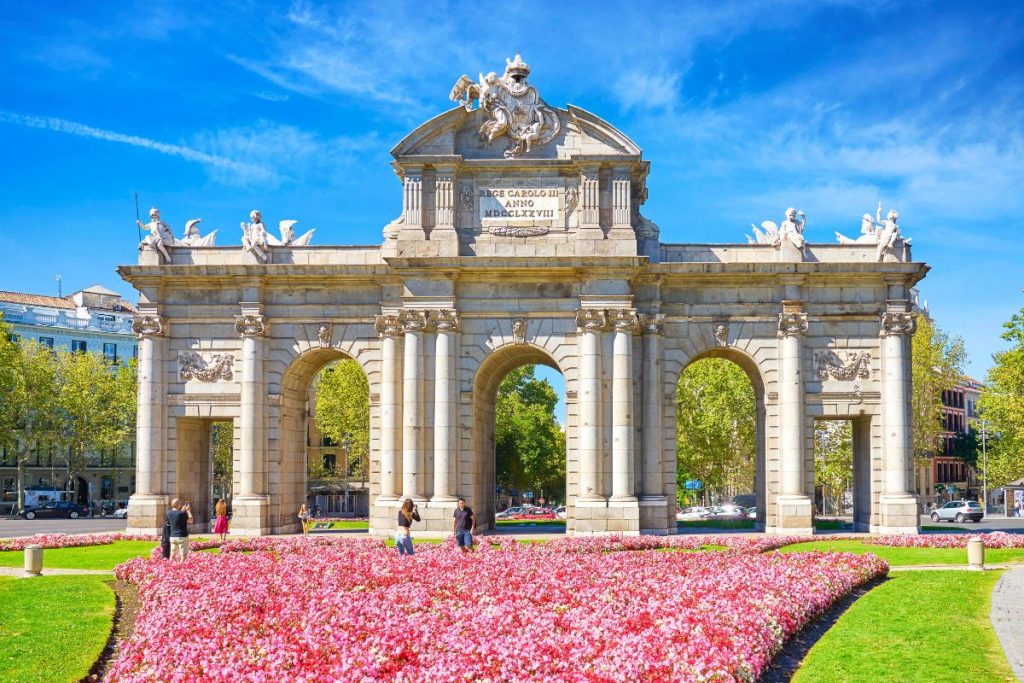 Madrid: A Symphony of Art, History, and Vibrant Life – Your Essential Guide to the Spanish Capital Madrid: A Symphony of Art, History, and Vibrant Life – Your Essential Guide to the Spanish Capital