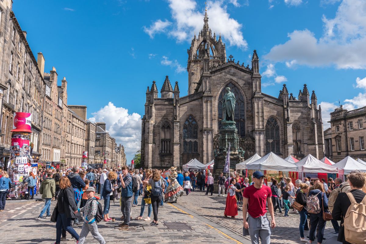 Outlander tours from Edinburgh travel tips