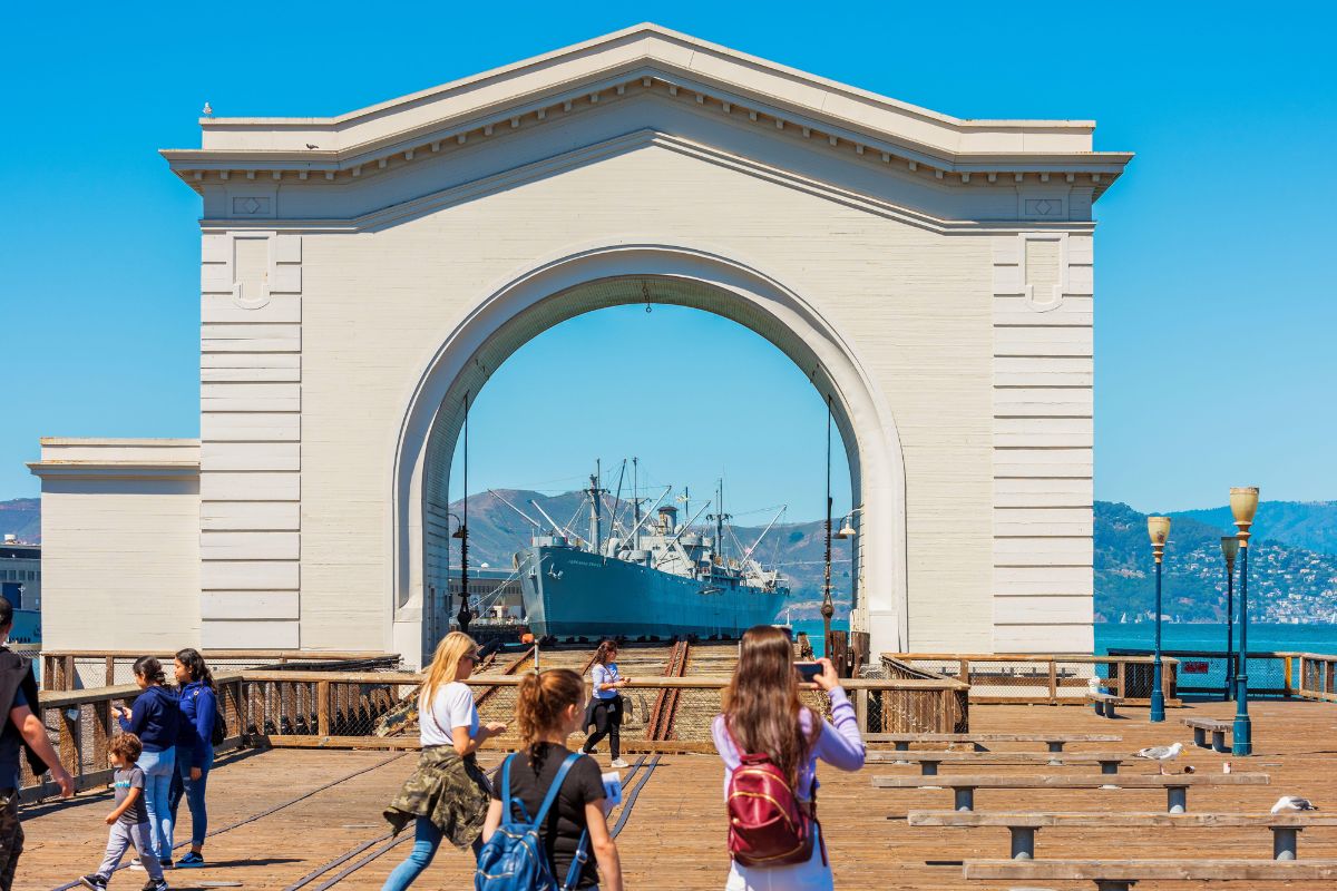 San Francisco Fisherman`s Wharf Walking Tour 2023 in 4K 