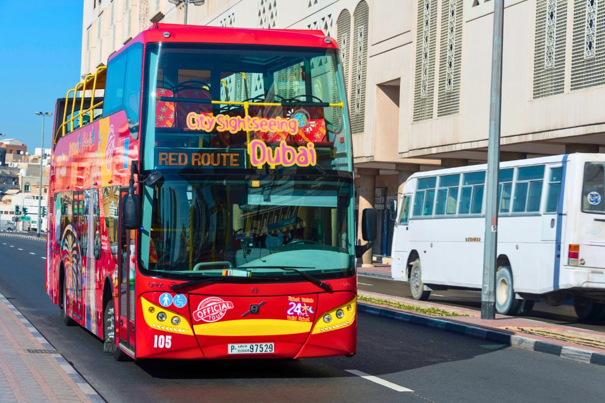 Autobus turistico Hop on Hop off a Dubai