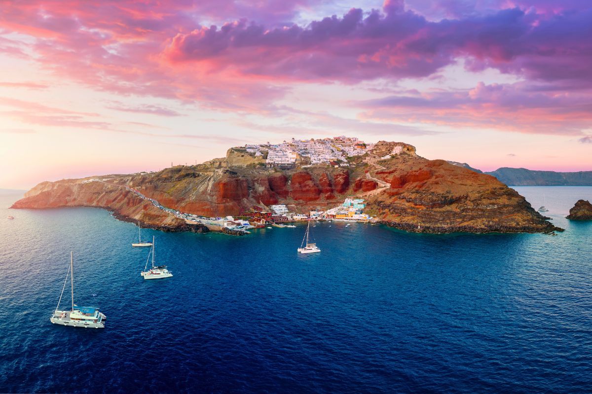 best boat tours in Santorini, Greece